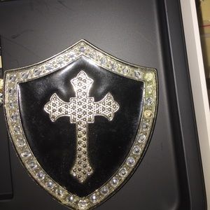 Belt buckle cross